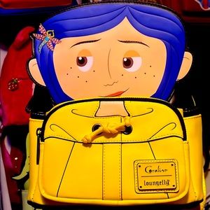 CORALINE LOUNGEFLY